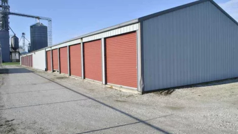 Storage units in Aledo, IL.