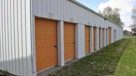 Storage units in Princeville, IL.