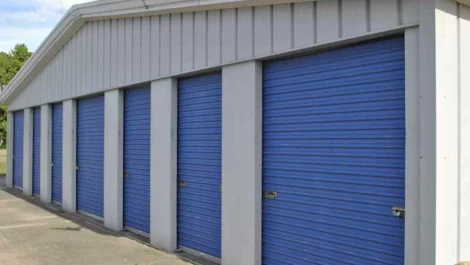 Storage units in Macomb, IL.