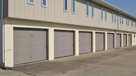 Storage units in Macomb, IL.