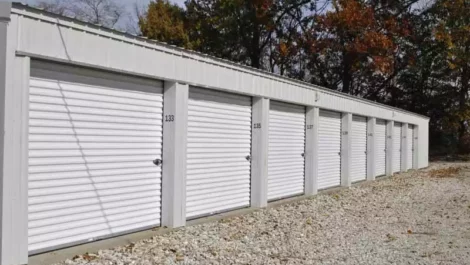 Storage units in Pittsfield, IL.