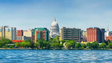 Madison, Wisconsin, USA downtown skyline on Lake Monona